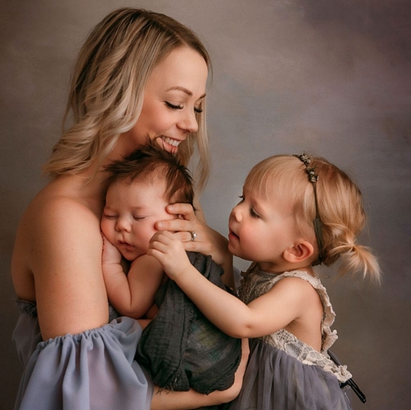 Meet your Posher, Melissa - Picture 1 of 1